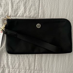 Lululemon wristlet clutch